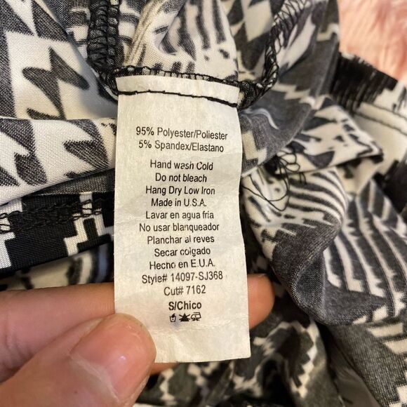 Romper - Picture 3 of 4